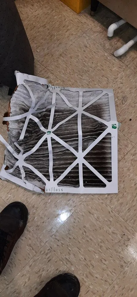 Slide of C & R Expert Tech Services