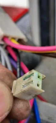 C & R Expert Tech Services Logo