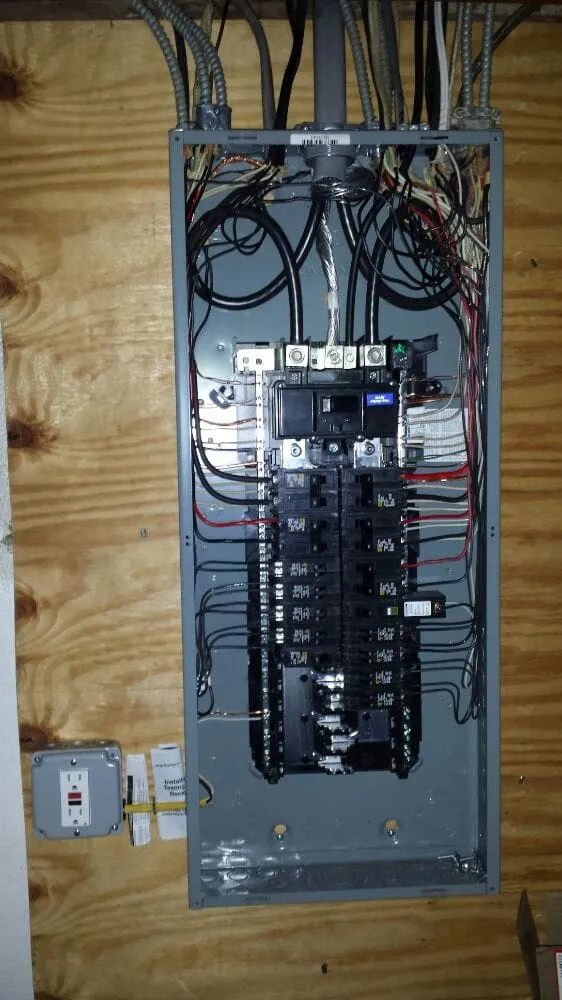 Trusted emergency electrical service service in Lothian, MD - C E Davis Electric