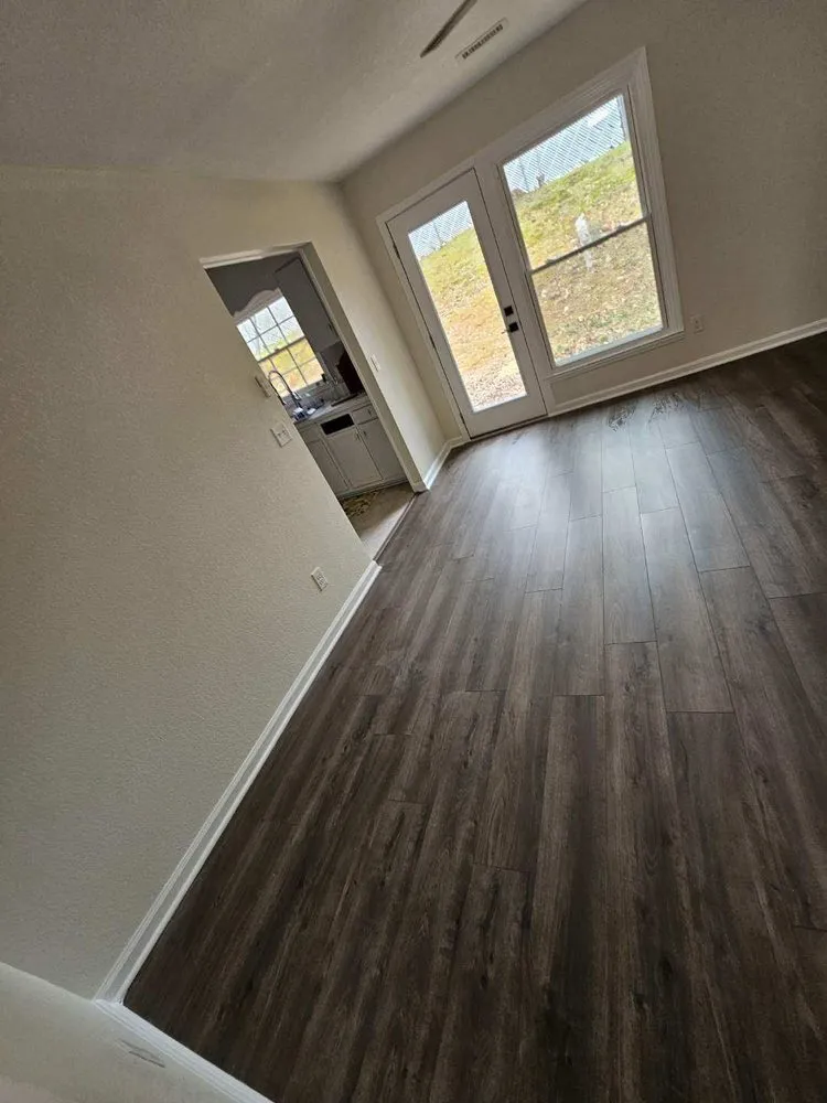 Slide of C I S Pro Renovations