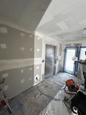 C I S Pro Renovations Logo