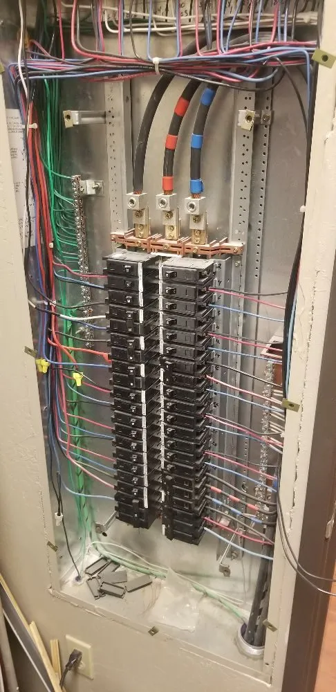 Professional lighting installation experts serving Phoneix, AZ - C-Mack Electric