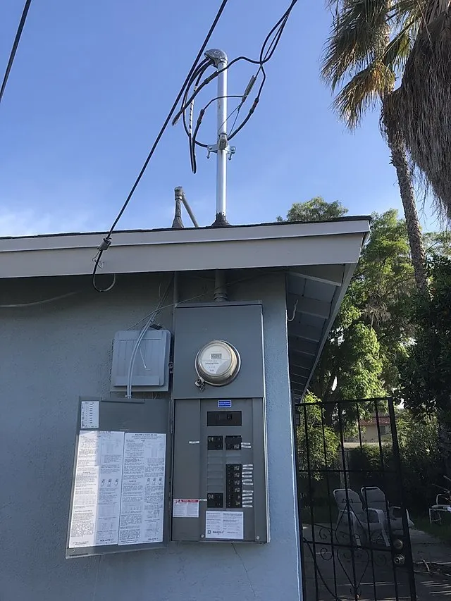 Licensed electrician providing wiring installation in , 