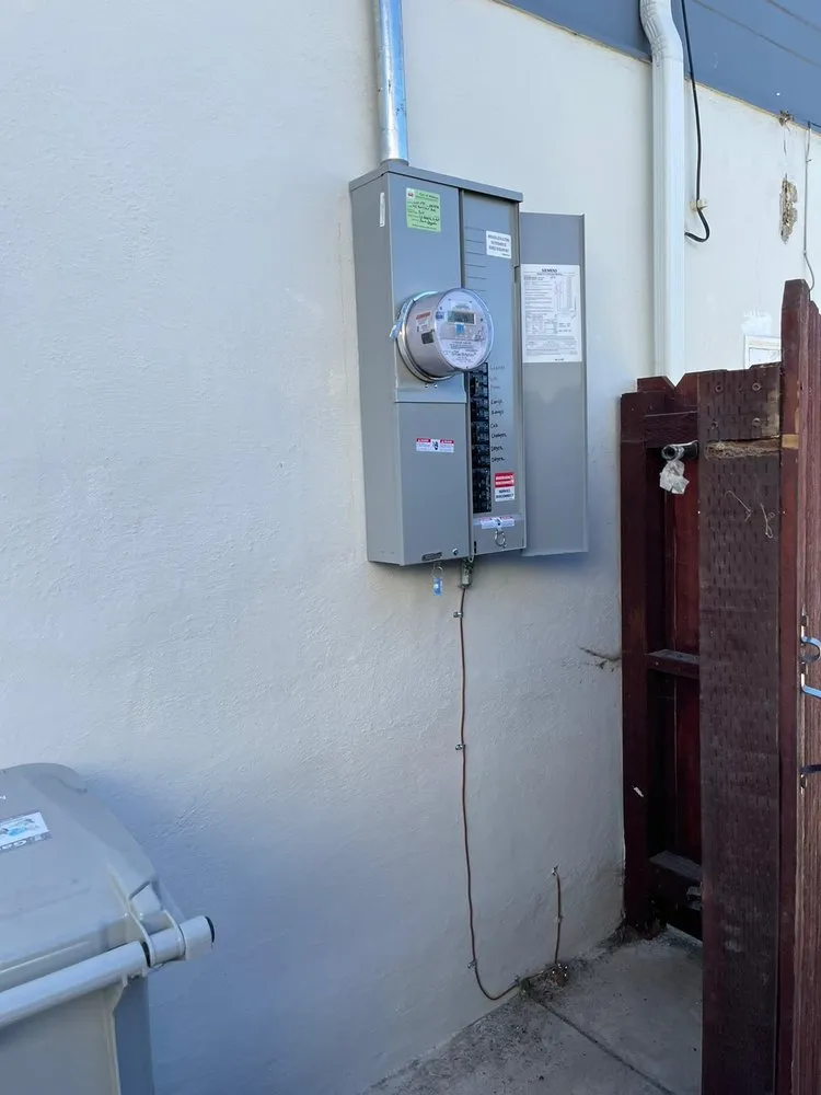 Trusted electrician providing emergency electrical service in ,