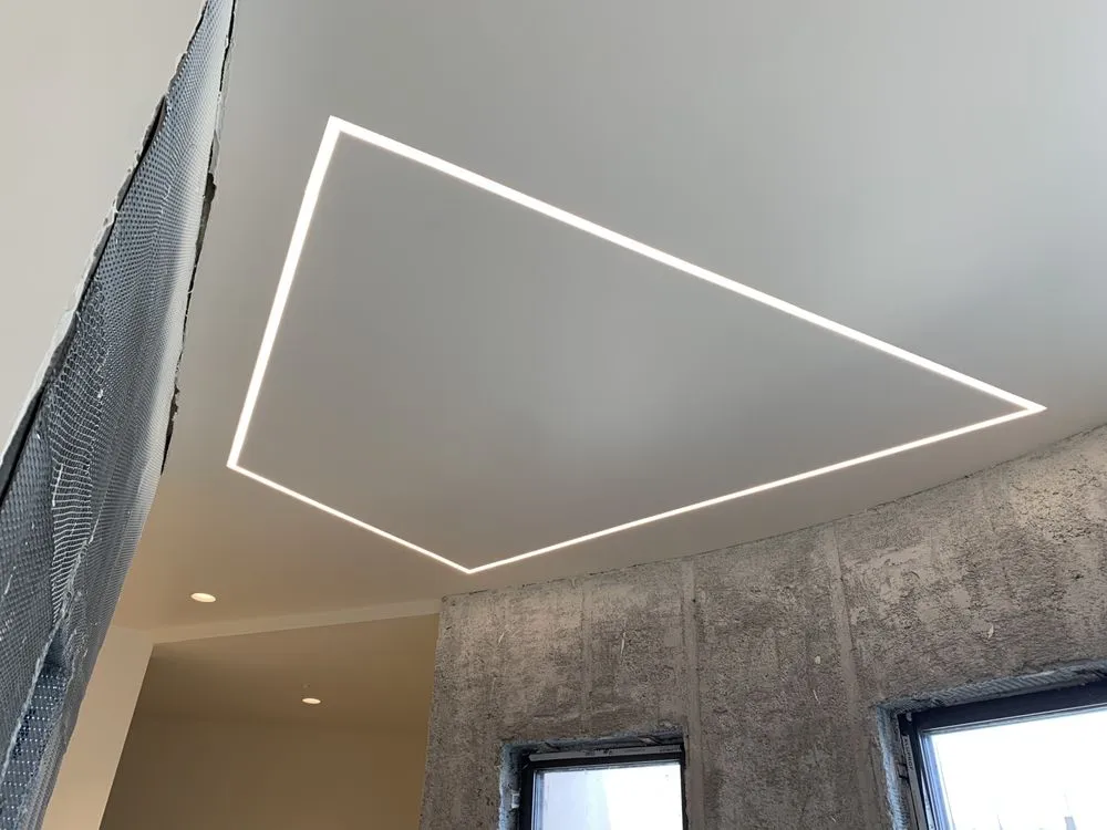 Expert electrician providing electrical repair in , 