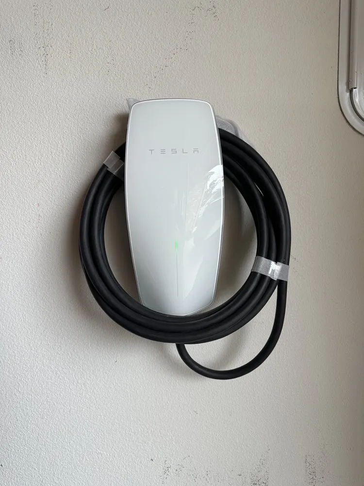 Professional electrical service for homes in panel upgrade,  by 