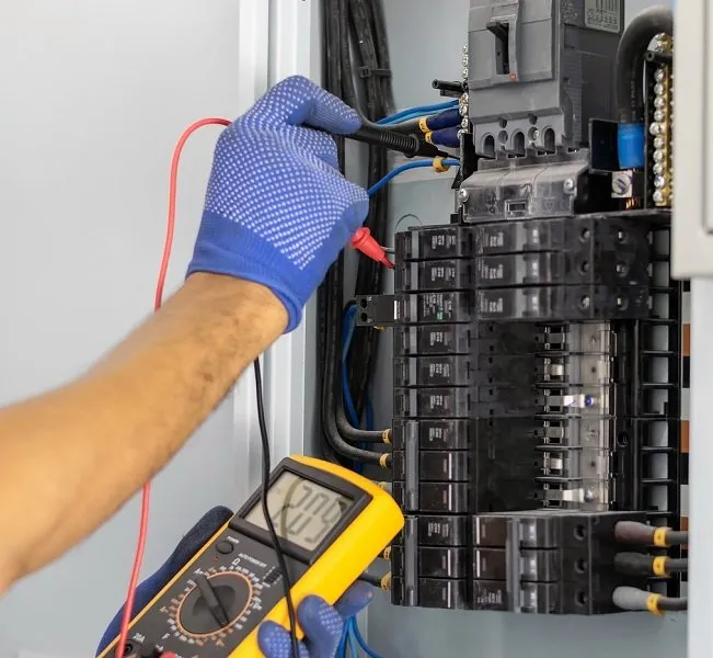 Slide of Cadycef Electric