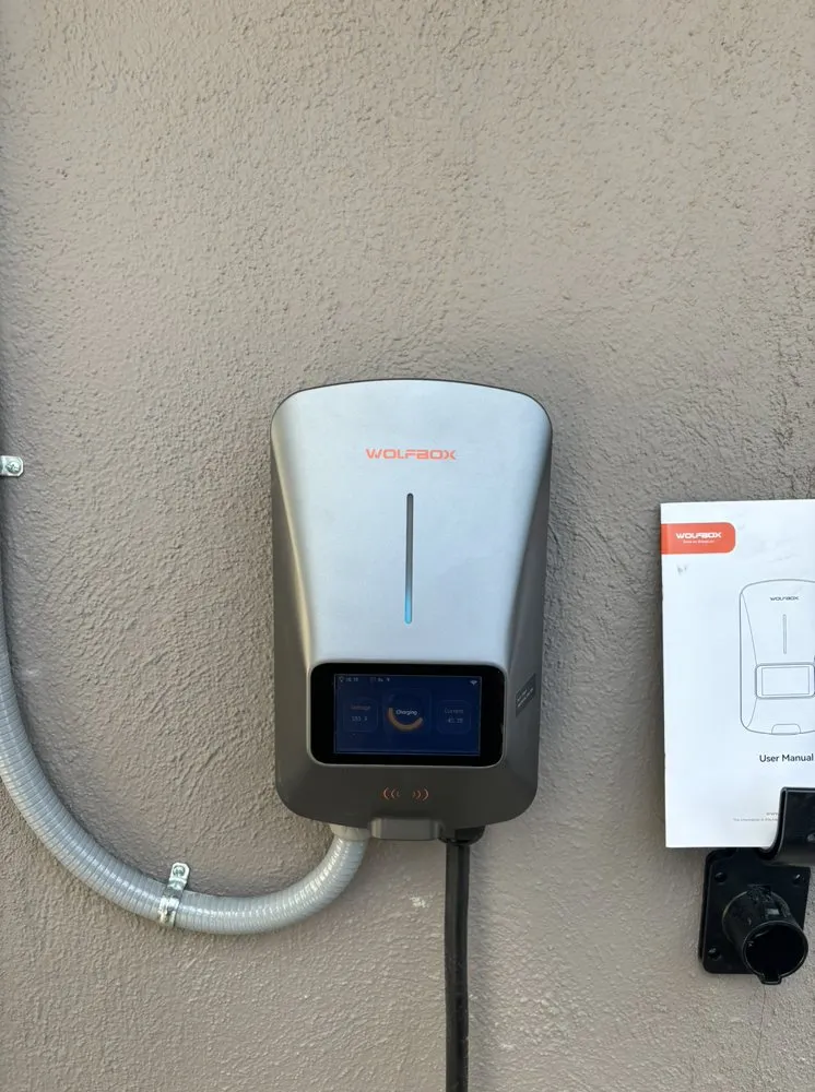 Trusted outlet and switch repair service in San Fernando Valley, CA - CAF Electrics