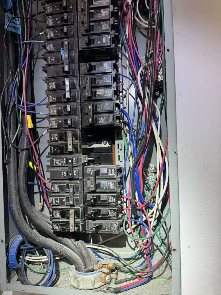 Slide of Cajucom Electric