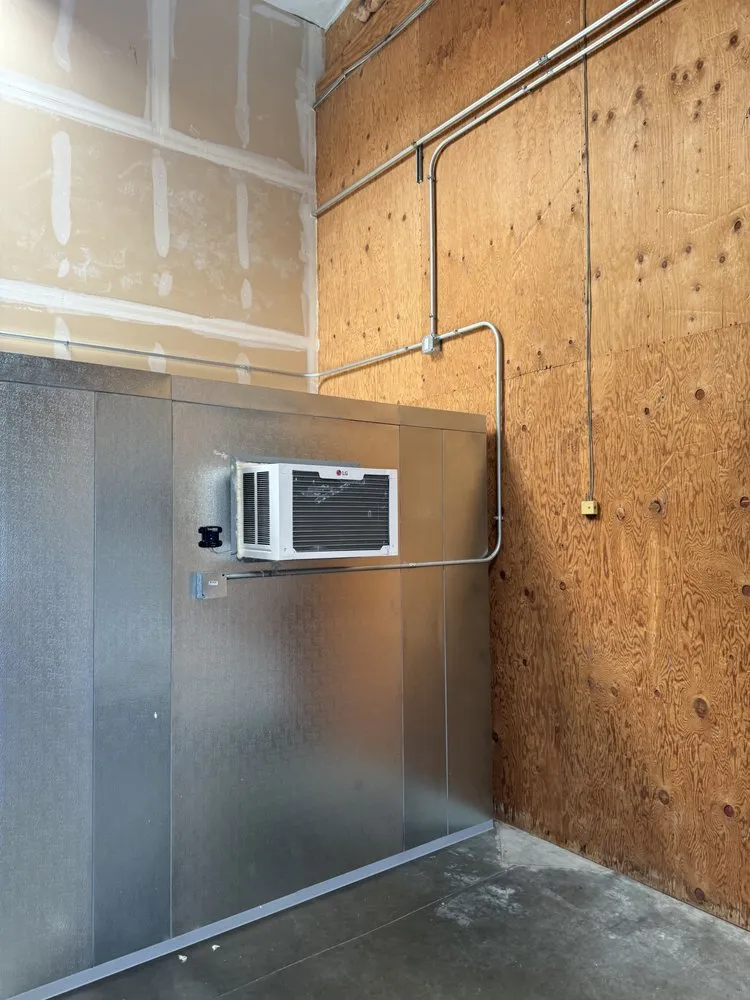 Slide of Cajucom Electric