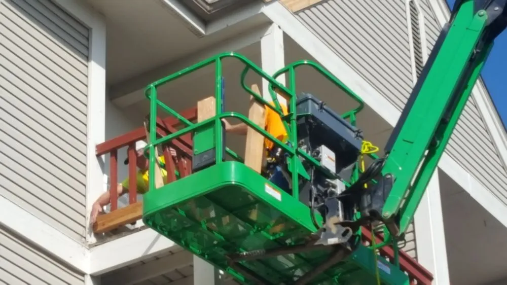 Certified electrical service for homes in emergency electrical service, by