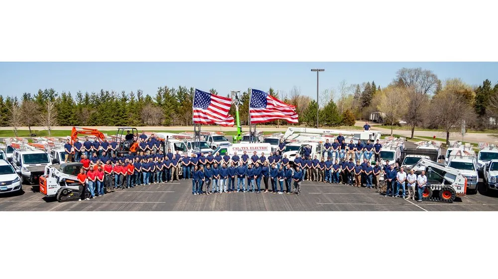 Licensed electrician providing electrical repair in ,