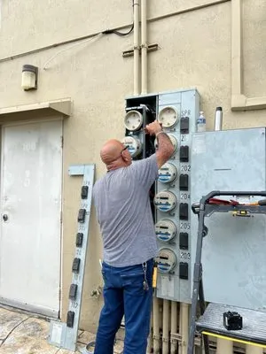 Cala's Electric Logo