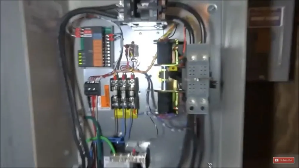 Professional electrician providing circuit breaker repair in , 