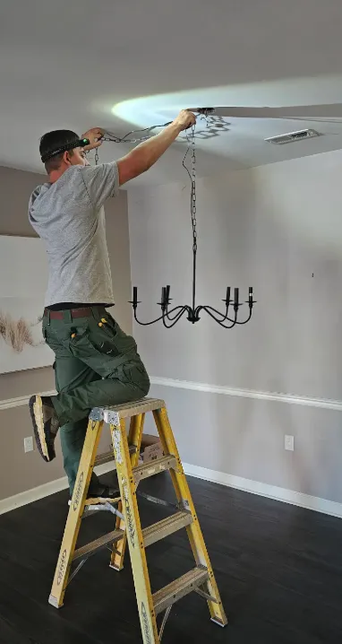 Expert electrician providing circuit breaker repair in , 