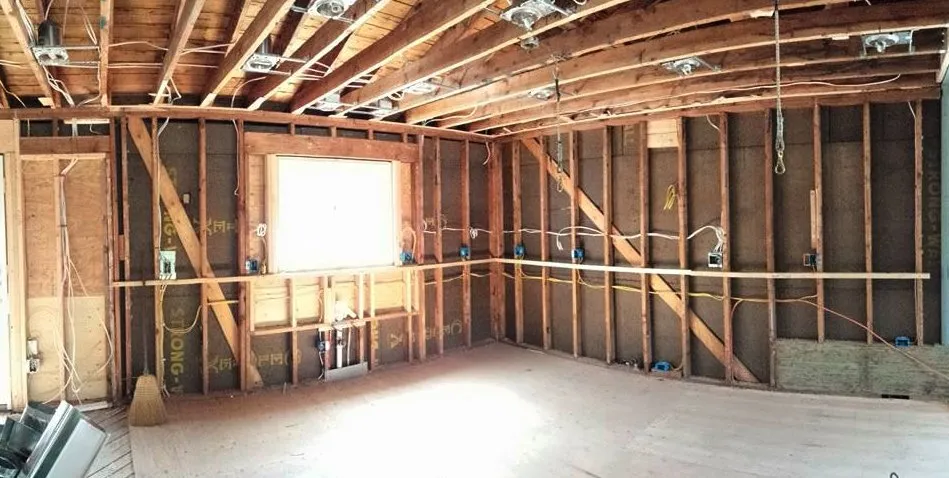 Expert electrical service for homes in emergency electrical service,  by 