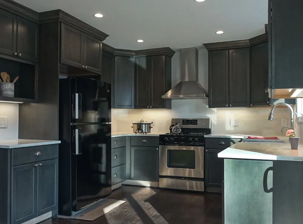 Professional electrician providing lighting installation in , 