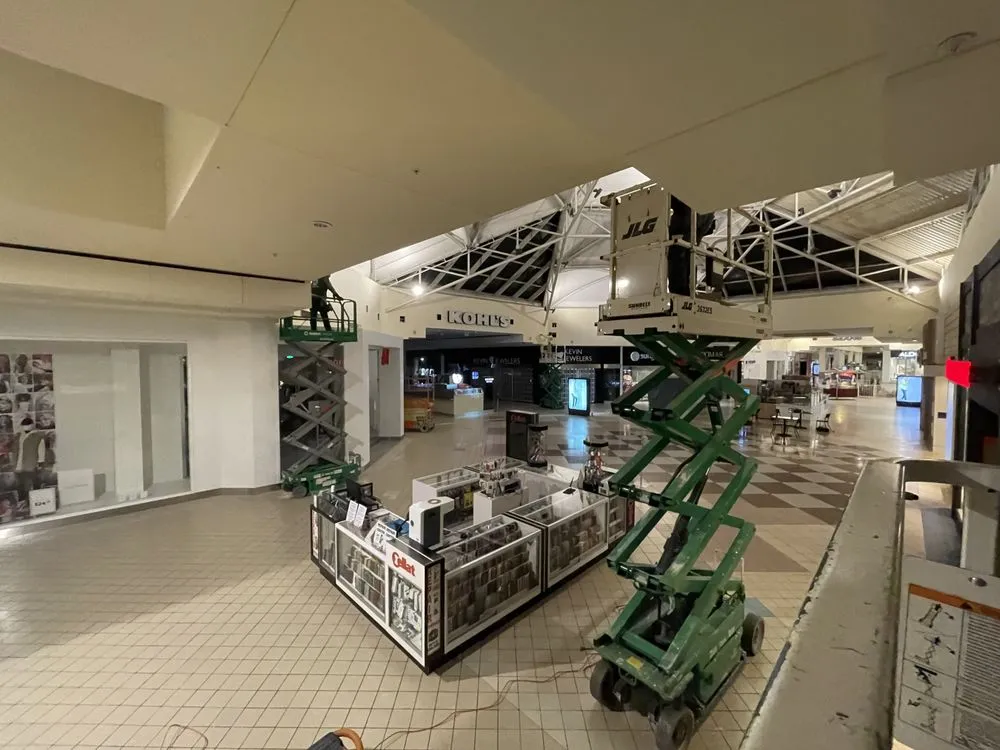 Affordable electrical service for homes in circuit breaker repair, by