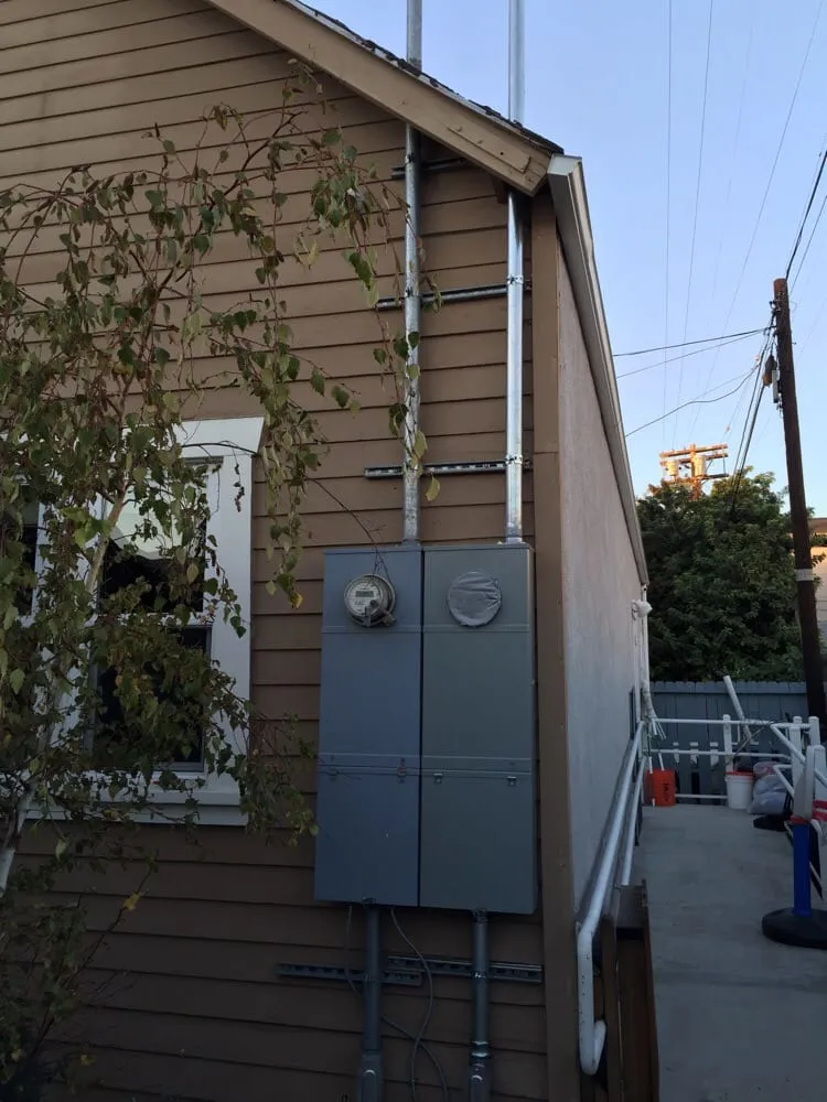 Slide of Calgreen Electric & Plumbing