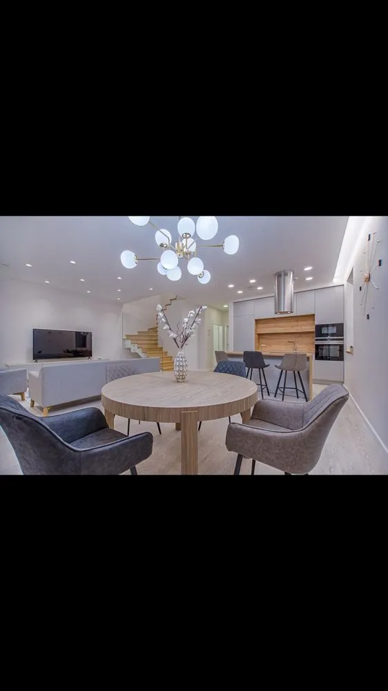 Slide of Cali Coast Electric