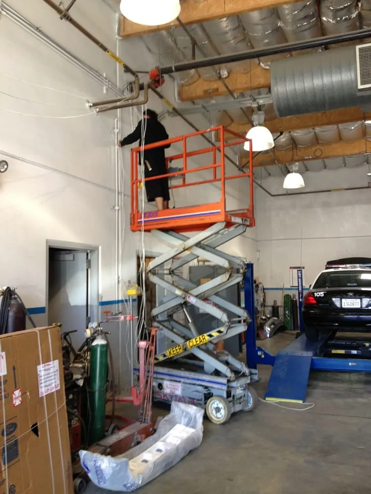 Slide of Cali Communications and Wiring