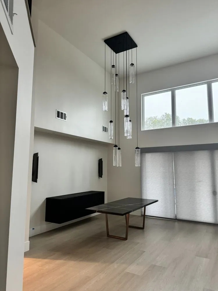 Slide of Cali Current Electric