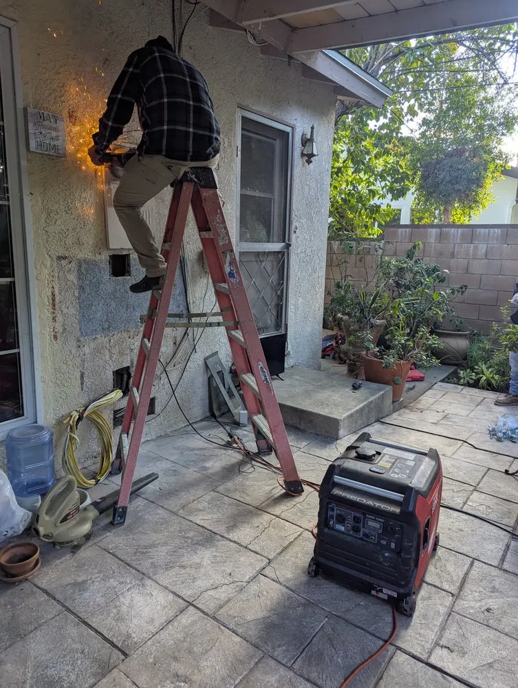 Slide of California Electrical Experts