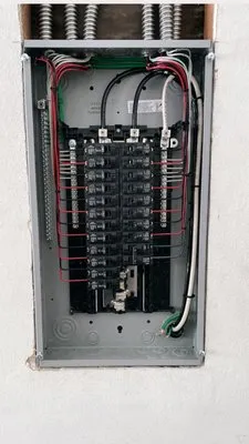 California Urban Electric Logo