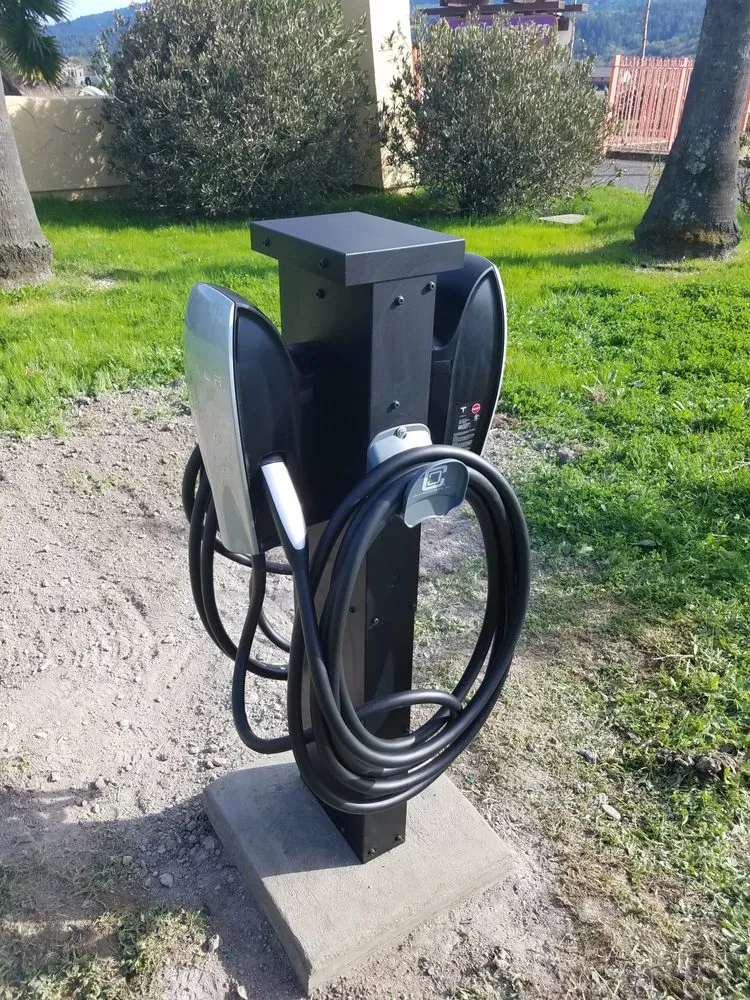 Slide of Calistoga Solutions Electric