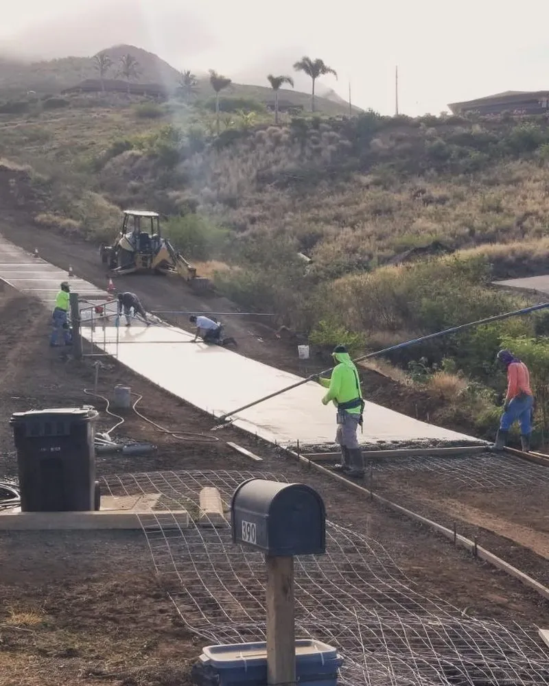 Expert electrician providing outlet and switch repair in , 