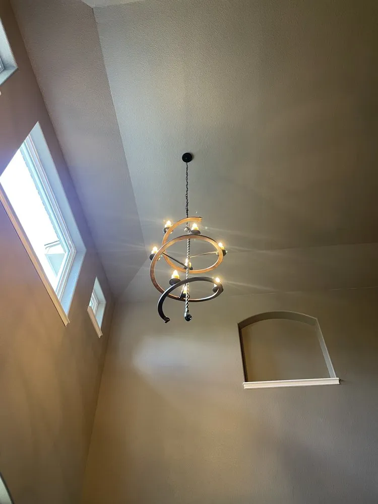 Reliable electrician providing emergency electrical service in , 