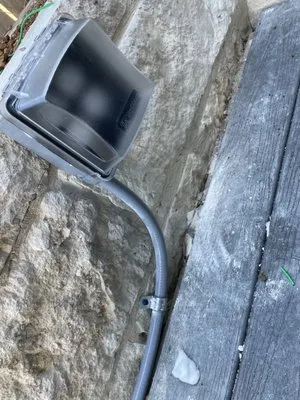 Camart Electric Logo