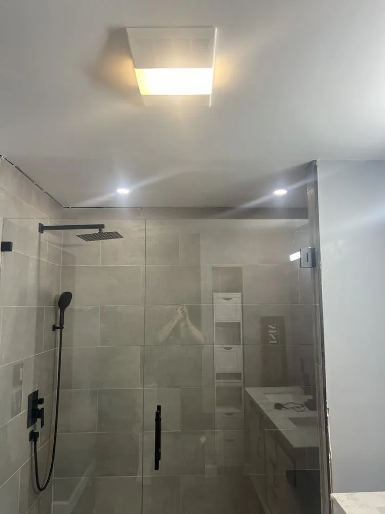 Slide of Cameron Wilson Electrician