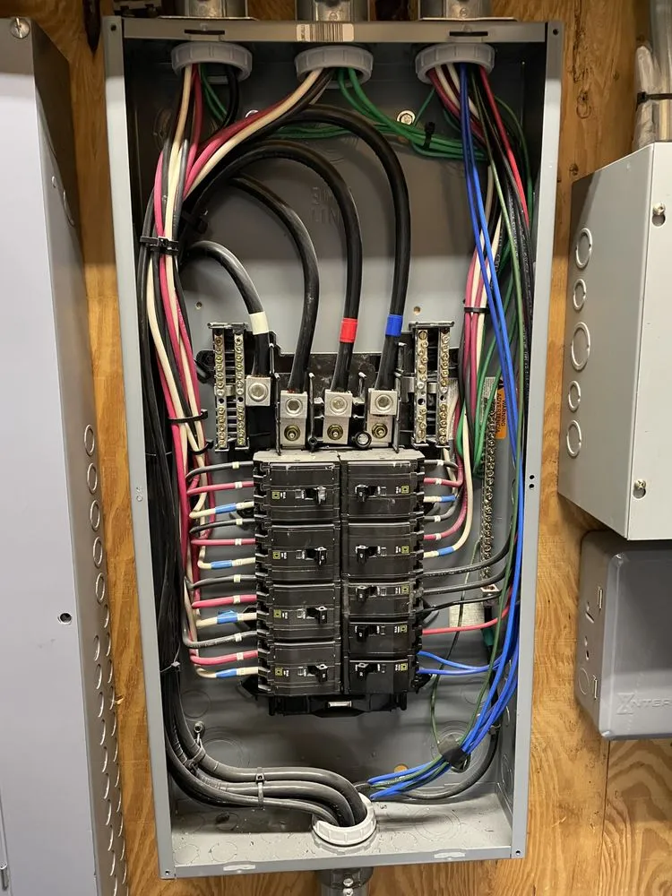 Slide of Camo Construction & Electric