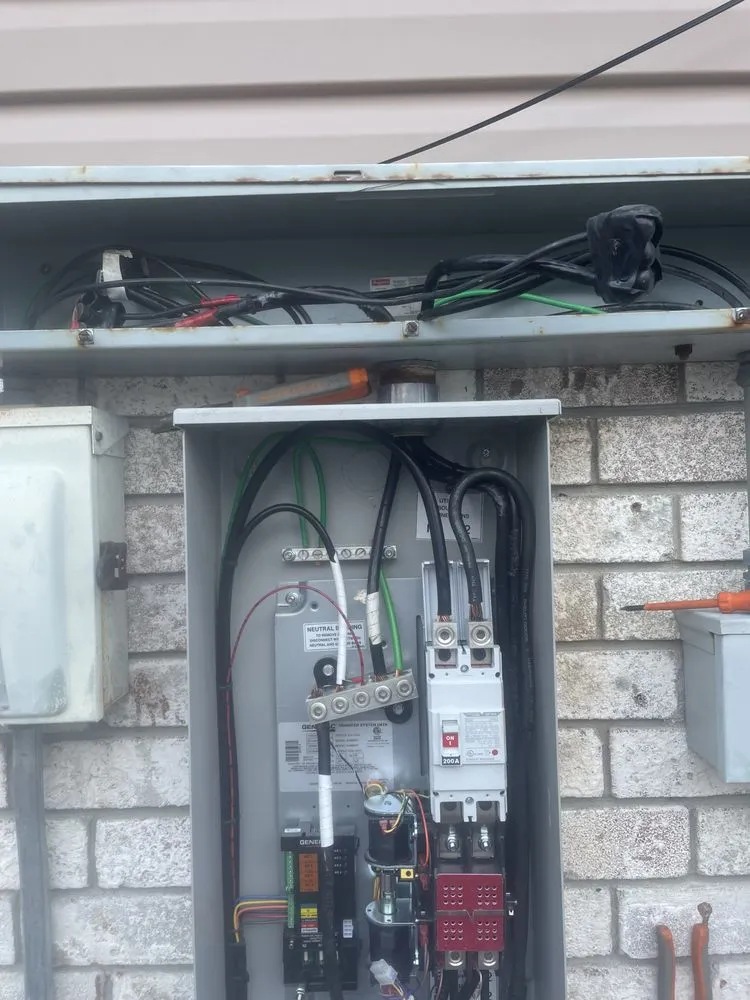 Slide of Camo Construction & Electric