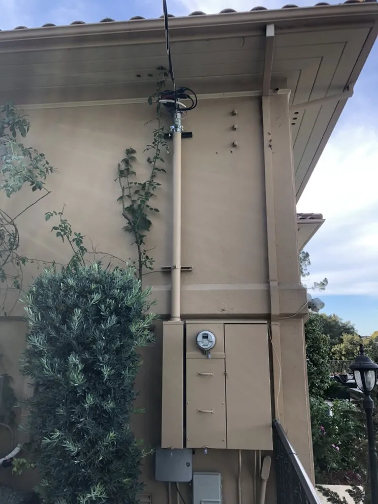 Affordable electrician providing circuit breaker repair in ,