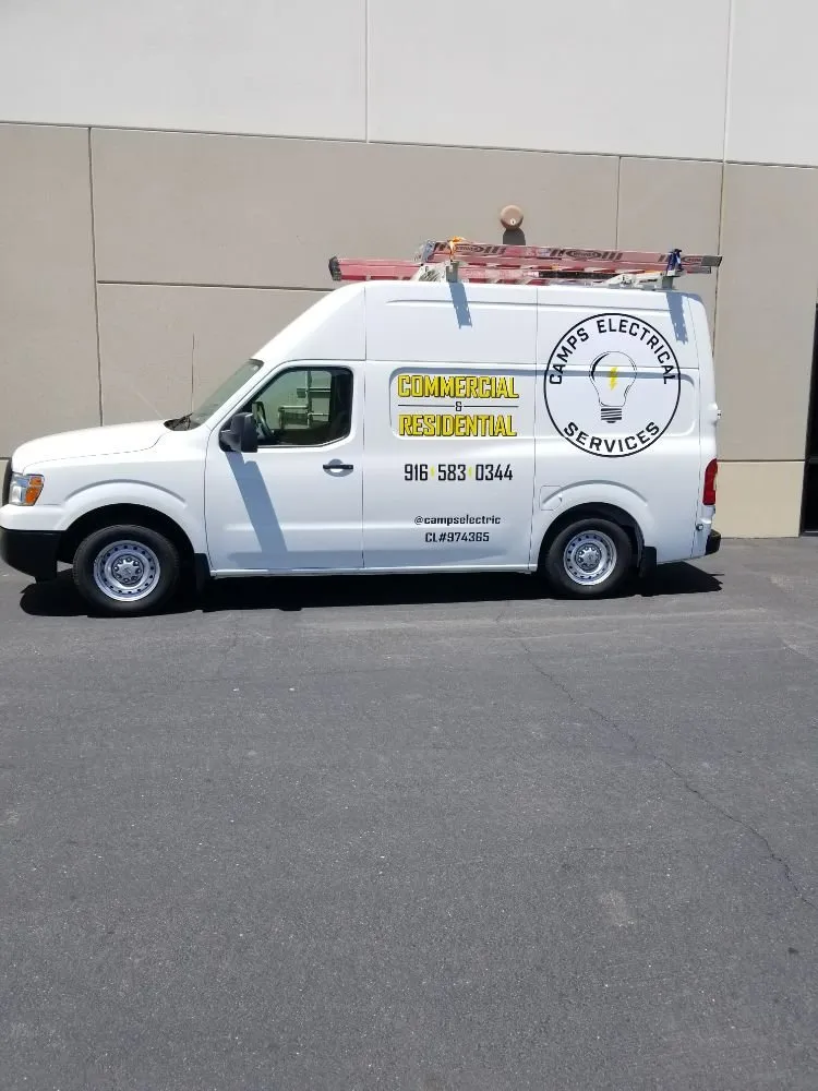 Professional electrician providing electrical repair in ,