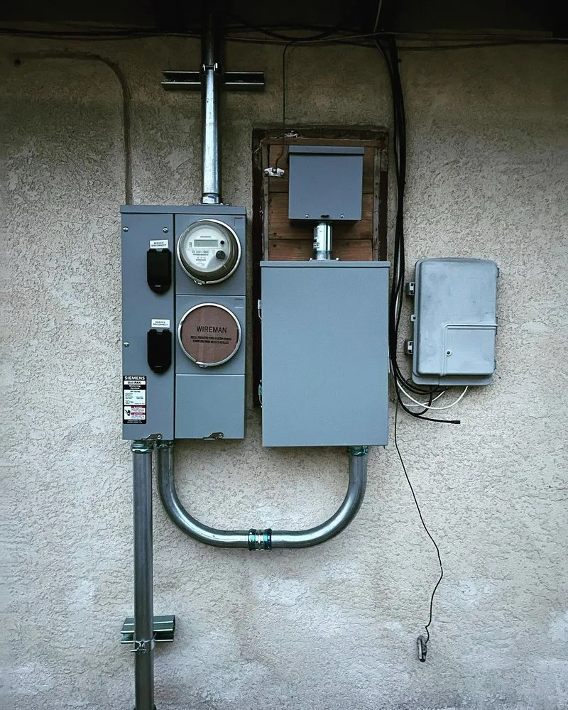 Slide of Canaryville Electrician Service