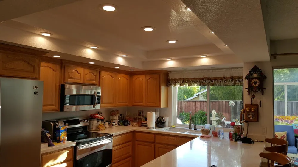 Slide of Candee Electric