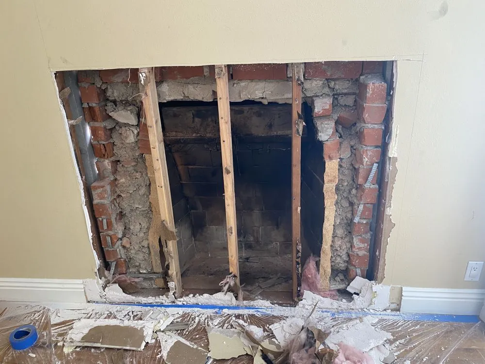 Emergency electrician providing lighting installation in ,