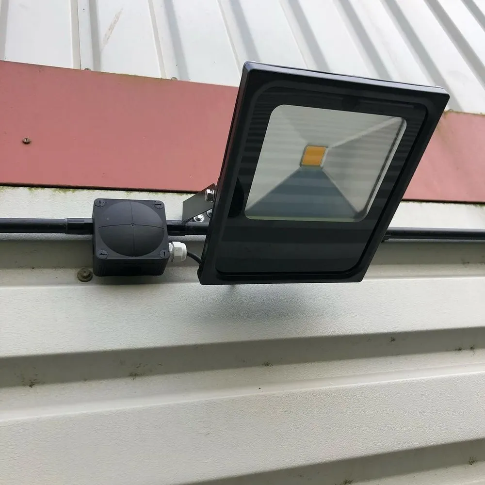 Slide of Cantu Licensed Electricians