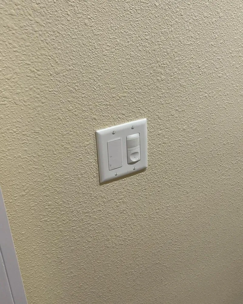 Slide of Cantu Licensed Electricians