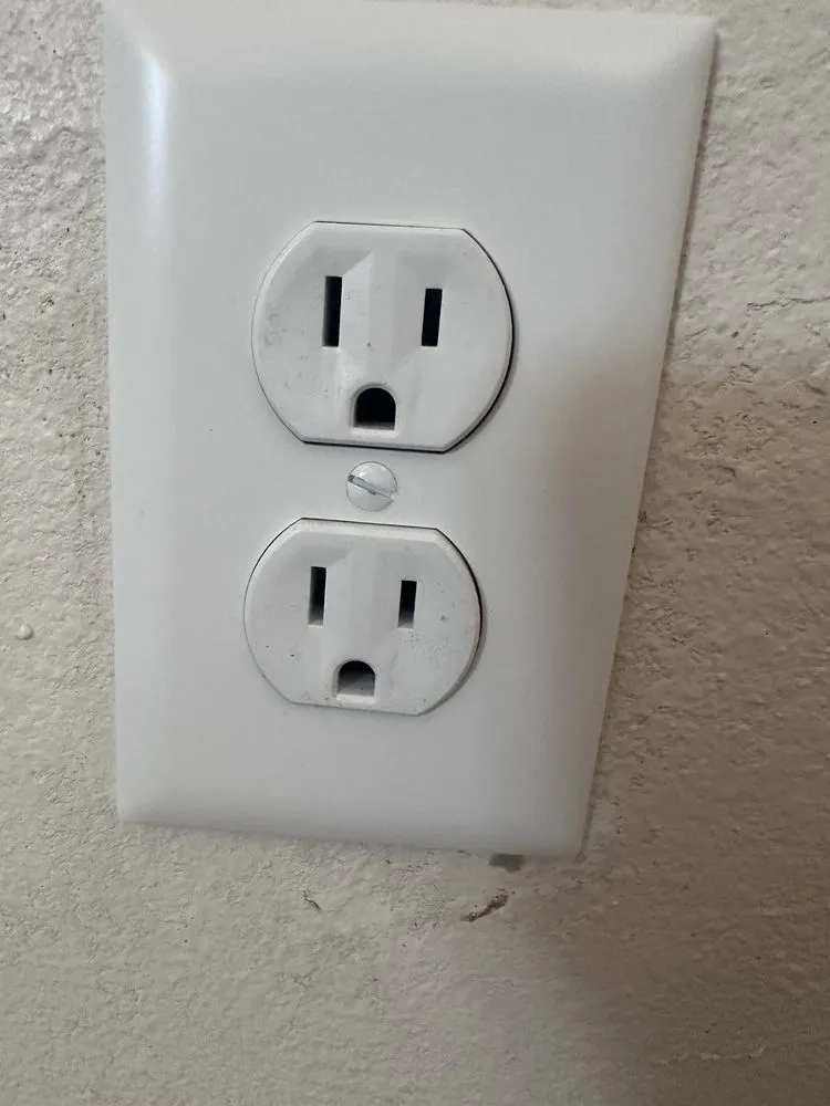 Slide of Canyon Electric