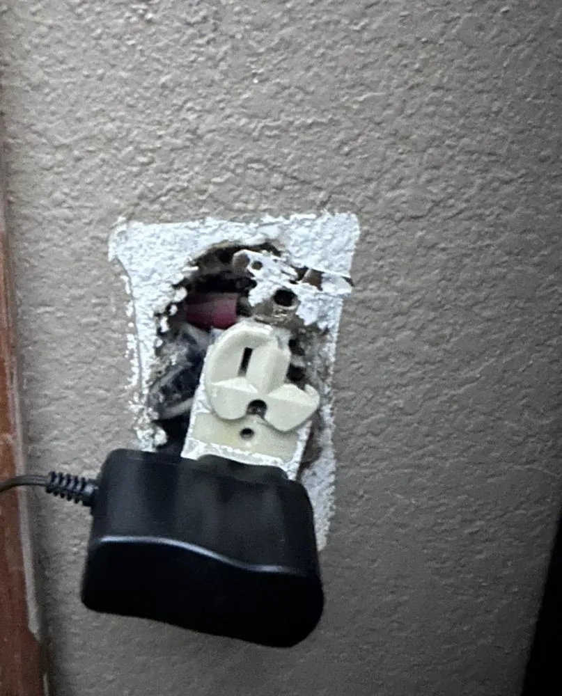 Slide of Canyon Electric