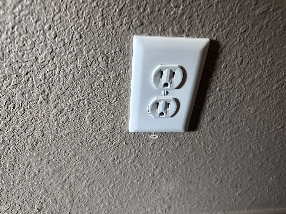 Slide of Canyon Electric