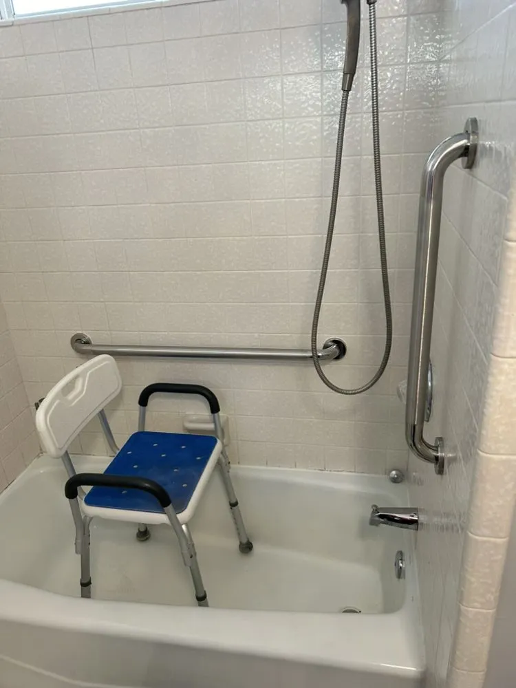 Affordable electrician providing panel upgrade in , 