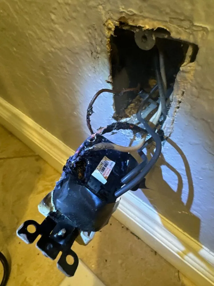 Licensed circuit breaker repair experts serving ,  - Capistrano Electric