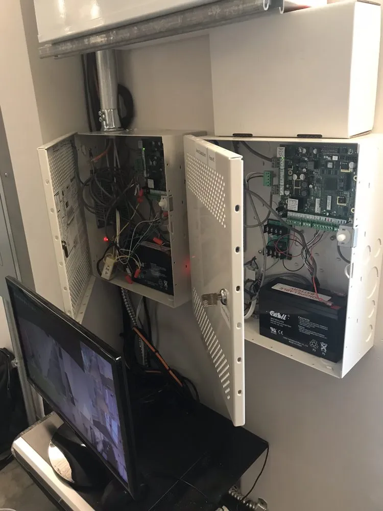 Emergency electrical repair in ,  by Capitol Electric