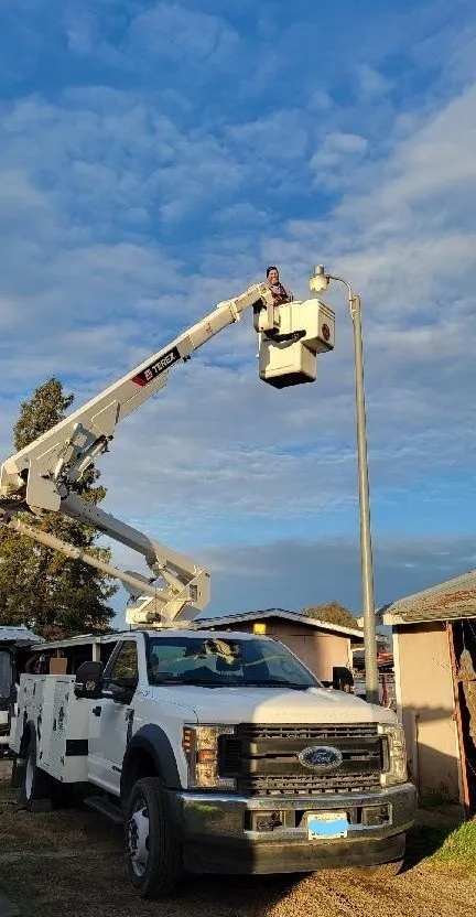 Slide of Captain Todd's Lighting & Electrical