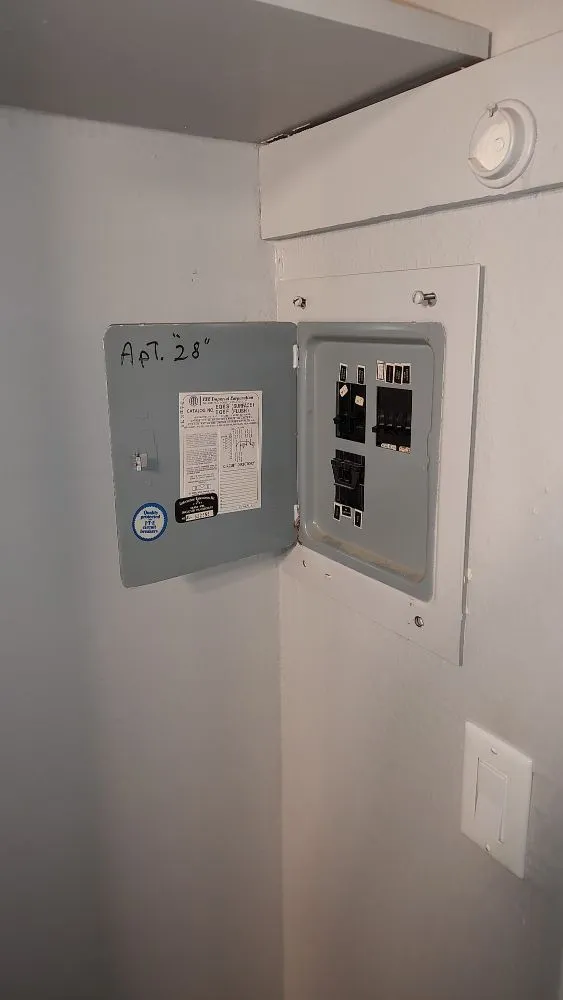 Slide of Captain Todd's Lighting & Electrical